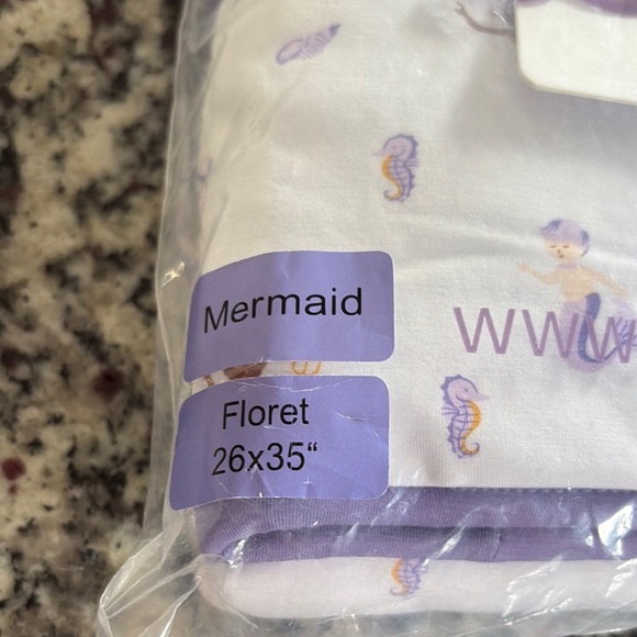 Bubble Baby Mermaid Bamboo Blanket - Picture 2 of 7